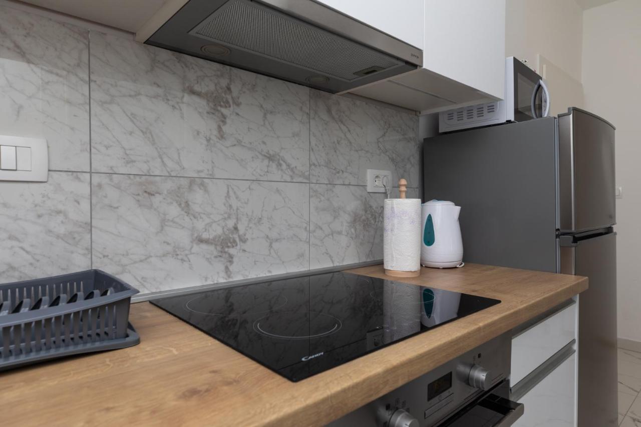 Apartments And Rooms Spiro Mimice Εξωτερικό φωτογραφία