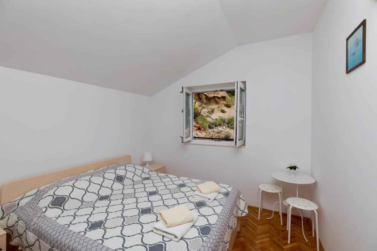 Apartments And Rooms Spiro Mimice Εξωτερικό φωτογραφία