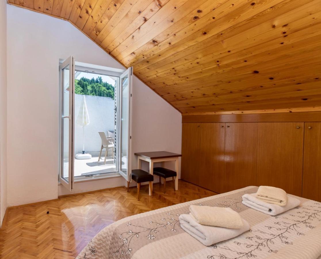 Apartments And Rooms Spiro Mimice Εξωτερικό φωτογραφία
